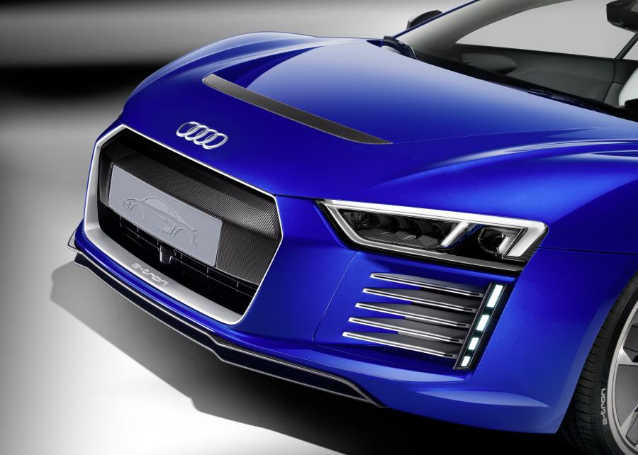 Детали экстерьера Audi R8 e-tron Piloted Driving Concept 2015 года  (фото 8 из 12)